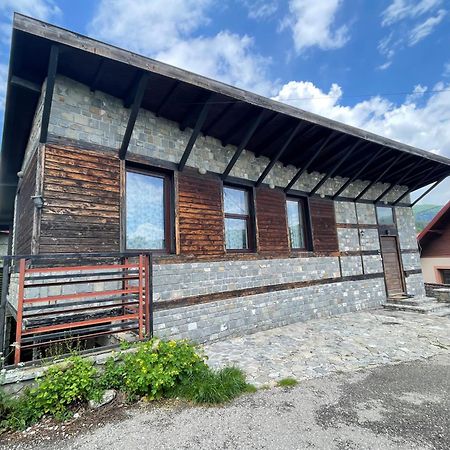 Casuta De Piatra Villa Buşteni Eksteriør bilde
